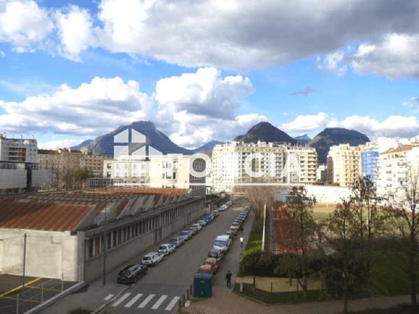 Location Studio 40.4 m² - 11 RUE CHARLES PEGUY Grenoble 38100
