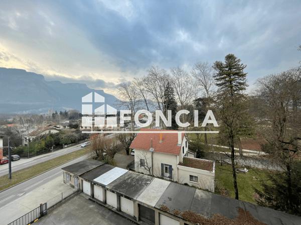 Location Appartement 3 pièces 53.03 m² - 26 AVENUE GENERAL DE GAULLE Saint-egreve 38120