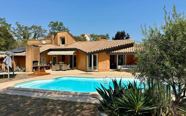 Maison à vendre    4 pièces •  Bram