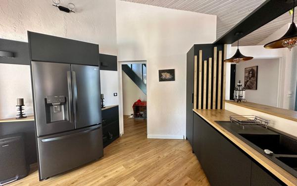 Maison à vendre    4 pièces •  Bram