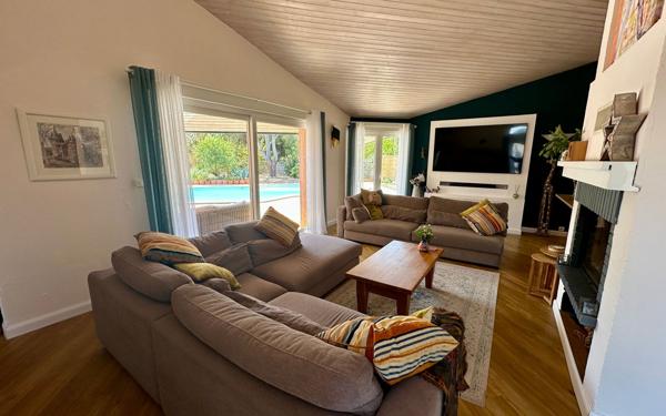 Maison à vendre    4 pièces •  Bram