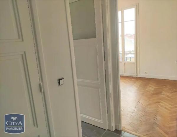 Appartement à louer 2 pièces 50.34m²
