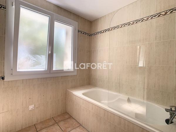 Location maison Elne - 4 pièce(s) - 122 m² - 1 000 € / mois