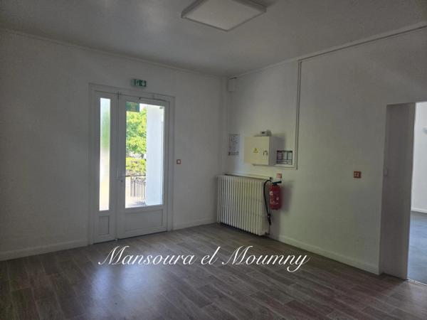 Propriété à vendre 20 pièces CHATEAU RENAULT (37)