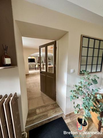 Longère en pierres rénovée à Argentré