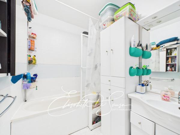 Superbe appartement dans résidence verdoyante