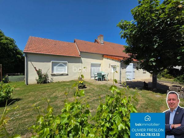Jolie Maison de village de 88 m² à Vaux d’Amognes

Amoureux des jolis coins de campagne, sur la commune de Vaux d’Amognes, nous vous présentons cette magnifique maison de village de 88 m² habitables, implantée sur un terrain de 1 360 m². Elle propose 4 pièces dont 2 chambres, réparties comme suit : une entrée avec cuisine, un salon, un séjour, deux chambres, un bureau et une salle d’eau, complétés par un garage.
L’entrée dessert une cuisine aménagée, ouverte sur un salon de 28 m². Le salon dessert un séjour de 14 m², un bureau, ainsi qu’une salle d’eau avec wc, le séjour dessert une chambre de 15m², le bureau mène à une seconde chambre de 9m².

Elle dispose d’huisseries en PVC double vitrage avec volets roulants motorisés ou volets standards en PVC, ainsi que d’un double mode de chauffage, pompe à chaleur air-air et un poêle à bois, ainsi qu'un ballon production d’eau chaude. Cette maison bénéficie d’un bon diagnostic de performance énergétique en classe C (donc économique) et d’une émission de gaz à effet de serre en classe A (donc écologique). Les sols sont en linoléum, en tomette, en carrelage (salle d'eau) et en parquet et moquette(chambres). Sa toiture est en tuiles plates en terre cuite. 
Côté assainissement, la maison est équipée d’une fosse septique.

Côté extérieur, profitez d’un garage de 15 m², d’une dépendance, d’une petite terrasse, ainsi que d’un terrain de 1 360 m², en pleine campagne.

Les plus de cette maison : sa situation en pleine campagne,, son terrain de 1 360 m², son salon de 28 m², son garage de 15 m², sa dépendance, ainsi que son double mode de chauffage, pompe à chaleur air-air et poêle à bois.

Des photos supplémentaires sont disponibles sur BSK IMMOBILIER, rubrique Nos conseillers, Olivier FRESLON.
Pour tout renseignement complémentaire ou pour une visite, contactez moi au 07 62 78 13 13 .

Une maison de village au calme de la campagne, avec terrain, à découvrir sans tarder : ne passez pas à côté de cette opportunité à Vaux d’Amognes !