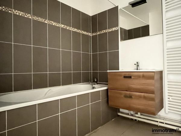 Vente Appartement 45m 2 - 1 chambre(s) - Roubaix, • Réf. VA27046