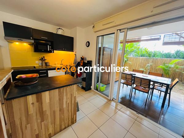 Location Appartement47 m² - 2 Pièces - SAINT GILLES LES HAUTS (97435)