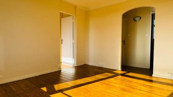 ENTIÈREMENT RÉNOVÉ – 3 CHAMBRES – LUMINEUX & AU CALME-Appartement à vendre 4 pièces CHATILLON (92)