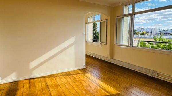 ENTIÈREMENT RÉNOVÉ – 3 CHAMBRES – LUMINEUX & AU CALME-Appartement à vendre 4 pièces CHATILLON (92)