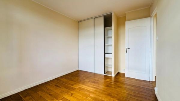 ENTIÈREMENT RÉNOVÉ – 3 CHAMBRES – LUMINEUX & AU CALME-Appartement à vendre 4 pièces CHATILLON (92)