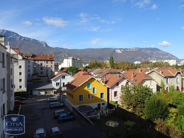 Appartement à louer 1 pièce 24.75m²