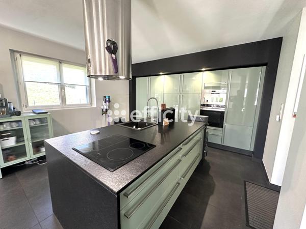 Maison 5 pièces - 139 m² Exclusivité efficity