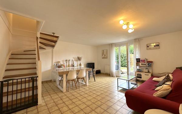 Maison à vendre    4 pièces •  Lisses