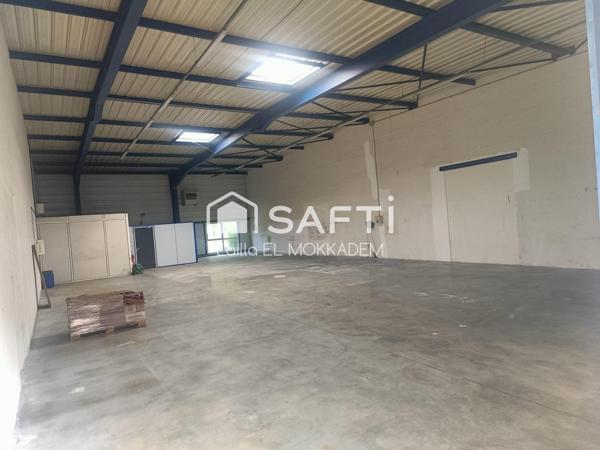 À VENDRE – BÂTIMENT INDUSTRIEL 319 m²