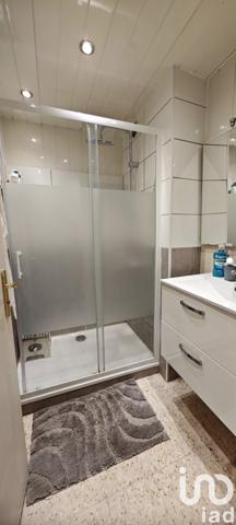 Appartement à vendre 3 pièces 65 m² Nîmes-Saint-Césaire