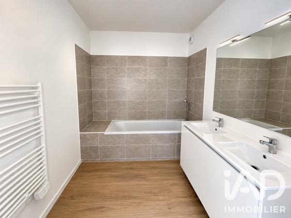 Appartement à vendre 3 pièces 60,6 m² Nîmes