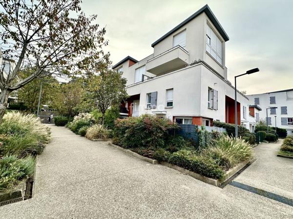 Villemomble- Résidence Arborée- Studio 35m2-Parking