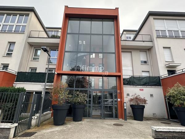 Villemomble- Résidence Arborée- Studio 35m2-Parking