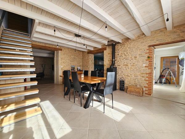 Maison à Brion-près-Thouet, 79290 - 6 pièces 123m²