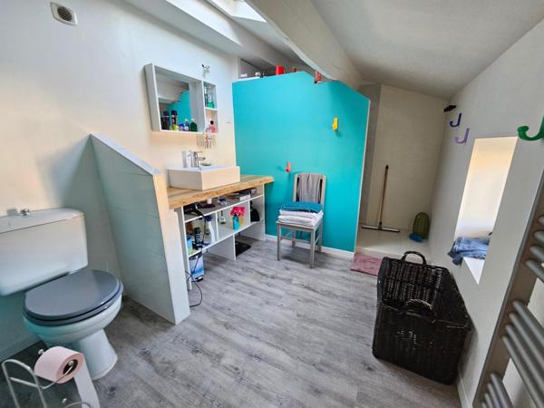 Maison à Brion-près-Thouet, 79290 - 6 pièces 123m²