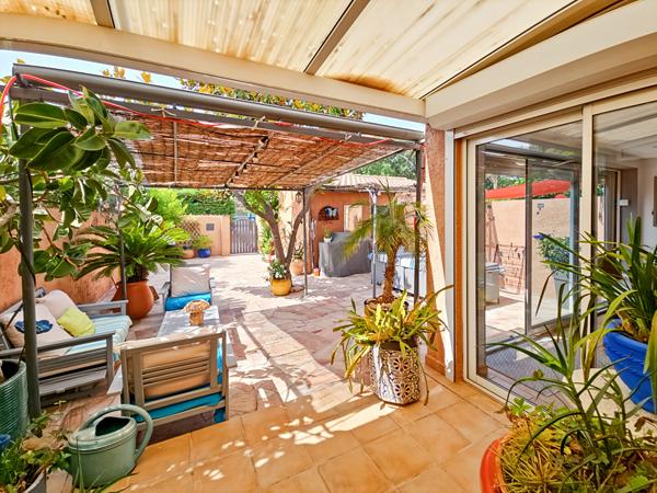Villa LE PRADET 5 pièce(s) 118 m2