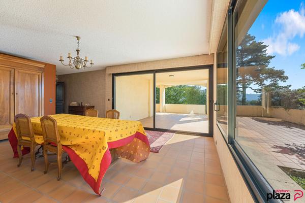 Villa 7 pièces 320 m2