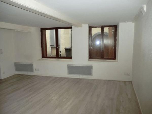 Location Studio 29.3 m² - 18 RUE DU CHAMPGIL Clermont-ferrand 63000