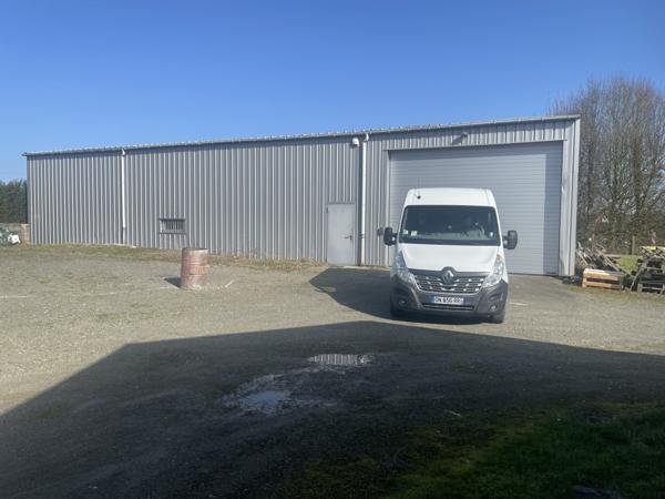 Bouloire (72440) LOCAL DOUBLE PEAU AVEC MEZZANINE 15 MN DE L AUTOROUTE LE MANS EST