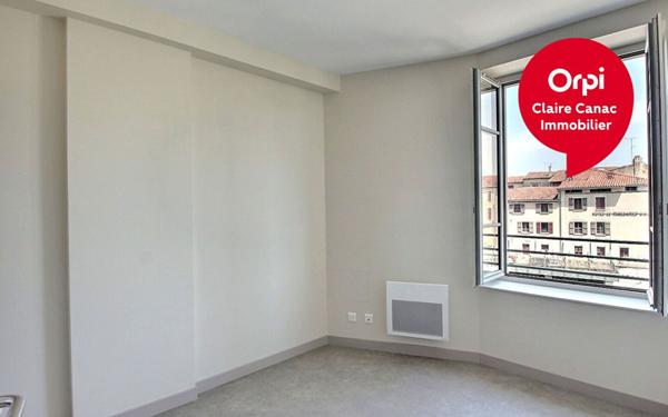 Appartement à louer    1 pièce •  Castres