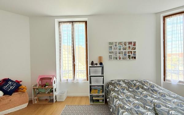 Maison à vendre    5 pièces • 120 m2 Jouy-le-Châtel