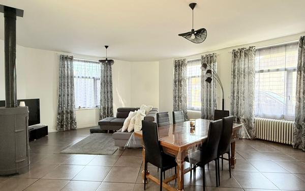 Maison à vendre    5 pièces • 120 m2 Jouy-le-Châtel