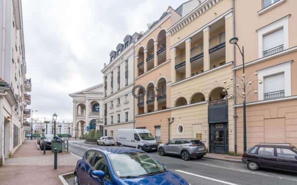 Appartement à vendre    3 pièces • 64,90 m2 Le Plessis-Robinson