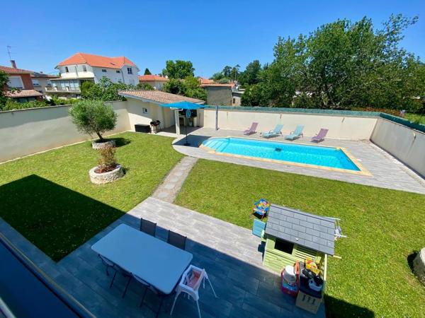 Maison 130 m² — Exposition sud, piscine & prestations haut de gamme