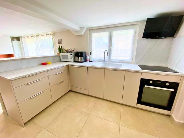Maison 130 m² — Exposition sud, piscine & prestations haut de gamme