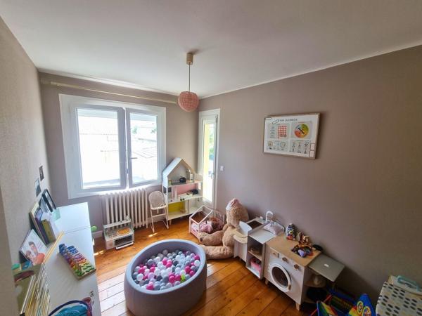 Maison 130 m² — Exposition sud, piscine & prestations haut de gamme