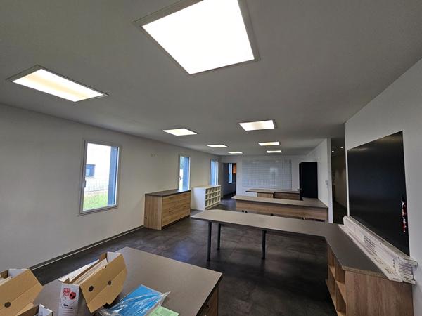 À VENDRE - SITE INDUSTRIEL PREMIUM DE 2 142 M² - UN OUTIL DE TRAVAIL PRÊT À L'EMPLOI !