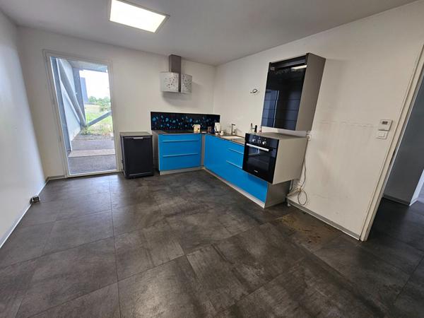 À VENDRE - SITE INDUSTRIEL PREMIUM DE 2 142 M² - UN OUTIL DE TRAVAIL PRÊT À L'EMPLOI !