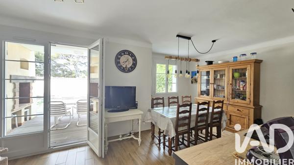 Maison à vendre 6 pièces 150 m² Sanary-sur-Mer