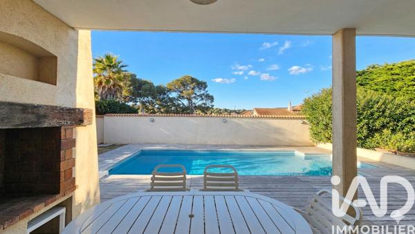 Maison à vendre 6 pièces 150 m² Sanary-sur-Mer