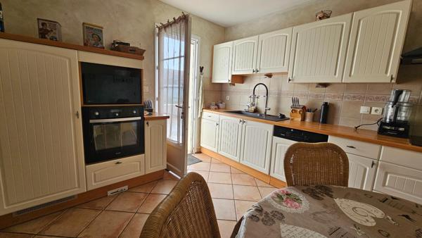 Maison plain pied - 150m2 - 5 pièce - piscine