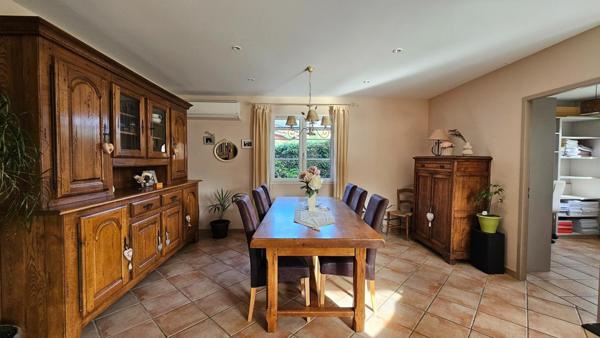 Maison plain pied - 150m2 - 5 pièce - piscine