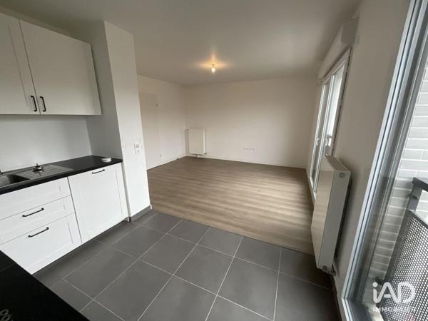 Location appartement 3 pièces 59 m² Poissy