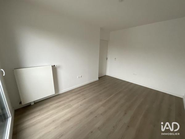Location appartement 3 pièces 59 m² Poissy
