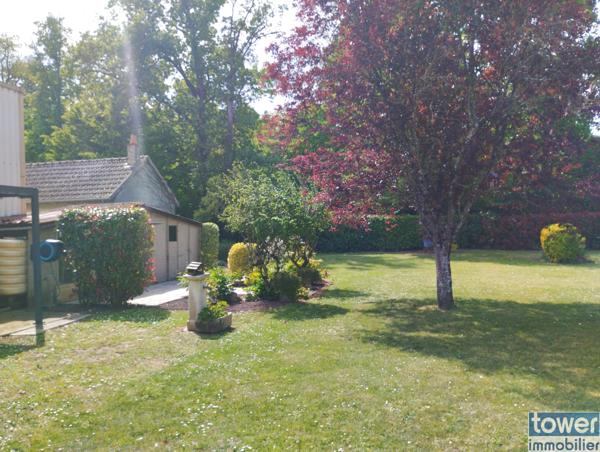 Propriete
                                                                                                                                                                                                                                                                                                                        7 pièce(s)                                                                                                                                                                                                          5 chambre(s)                                                                                                                                                                                                          215  m²