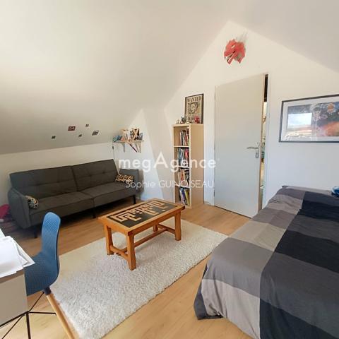 Maison à SAINT-LÉGER-SOUS-CHOLET, 49280 - 7 pièces 170m²