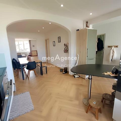 Maison à SAINT-LÉGER-SOUS-CHOLET, 49280 - 7 pièces 170m²