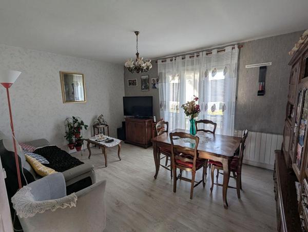 Pavillon sur sous-sol total 3 chambres