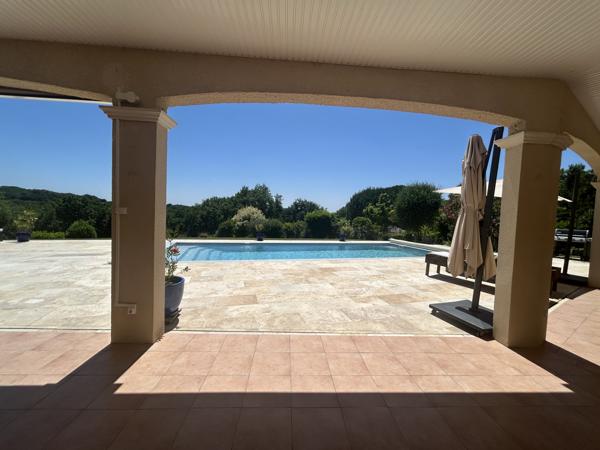 Agen (47000) MAISON 220 M2 AVEC DOUBLE GARAGE PISCINE ET TERRAIN DE 4990 M2